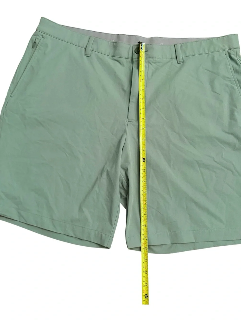 Tommy Bahama Men’s Green 5 pockets Solid Chino Flat Front Shorts 9 Inch Inseam